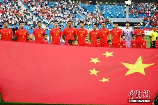 女人被啪到高潮gif无遮挡