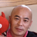 大学情侣野外吃奶捏胸